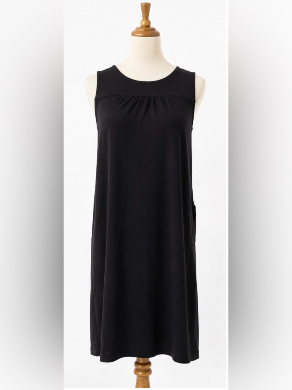[GAP] Black Sleeveless Swing Dress Pockets Gathered Yoke Size XS Never Worn